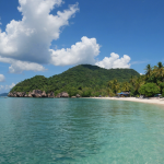 découvrez koh phangan, le paradis insulaire thaïlandais, ses activités et ses sites incontournables à ne pas manquer lors de votre séjour.