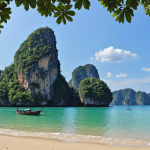 découvrez krabi, la perle de la mer d'andaman, et trouvez les plus belles plages de thaïlande pour des vacances paradisiaques.