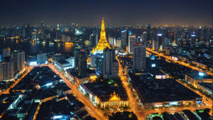 découvrez pourquoi la nuit à bangkok est si envoûtante et laissez-vous emporter par l'atmosphère magique de cette ville fascinante aux mille contrastes.