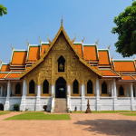 découvrez les merveilles de wat pak nam phasi charoen et plongez dans l'histoire et la culture thaïlandaise lors de votre visite à ce temple fascinant.